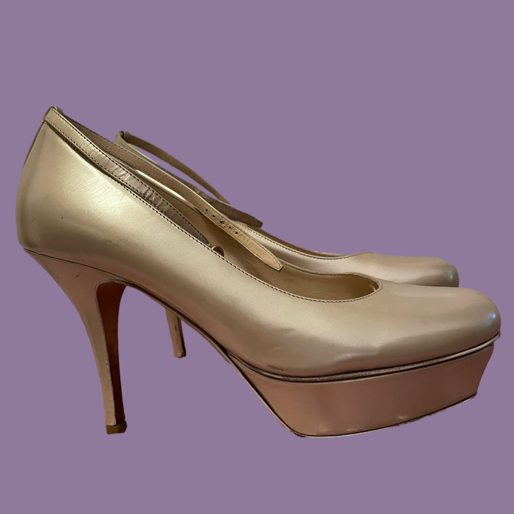 Yves Saint Laurent YSL La Perle 75 Platform Pumps Patent Leather 39